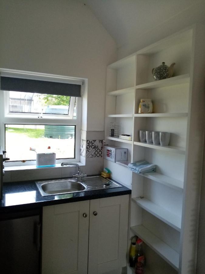 Up On The Hill Apartment Kinawley Екстериор снимка